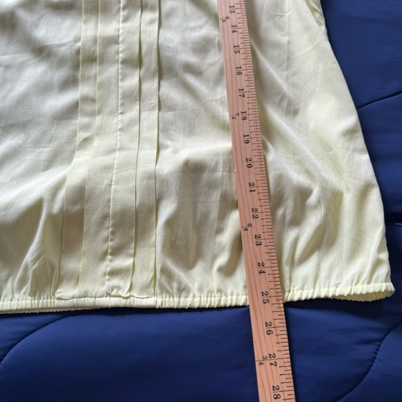 Banana Republic Light Yellow Blouse, Size L, Excellent Condition - Picture 6 of 6